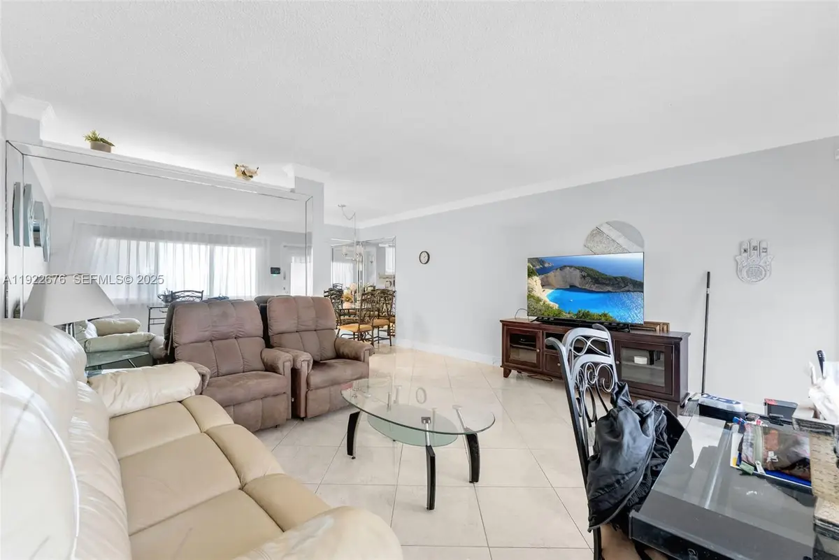 900 Atlantic Shores Blvd #105, Hallandale Beach, FL 33009 - Image #1