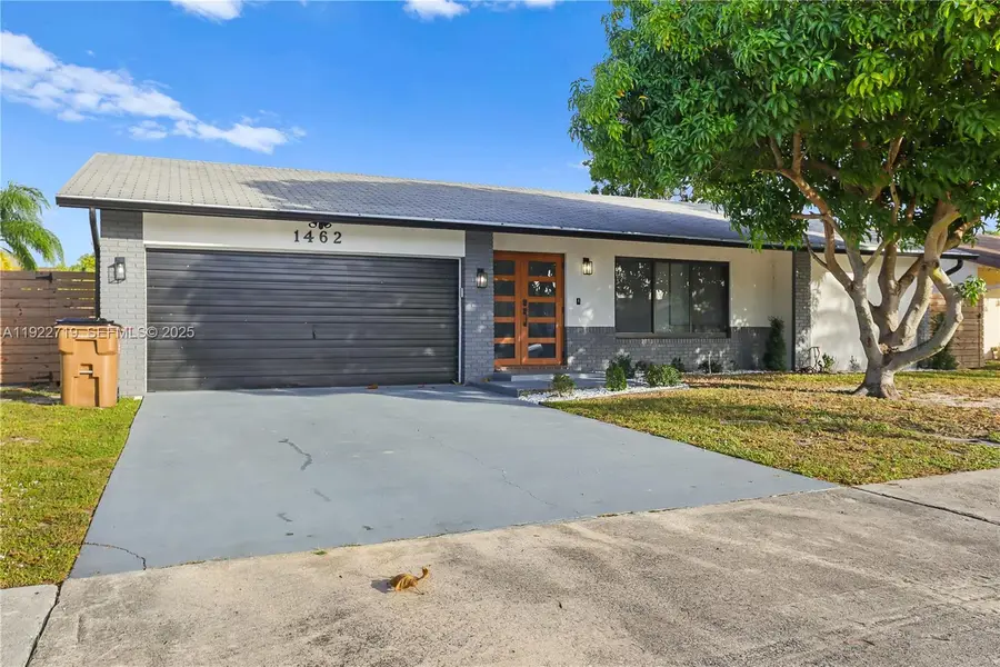 1462 SW 25th Ave, Deerfield Beach, FL 33442 - Image #2