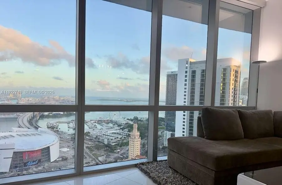 851 NE 1st Ave #3309, Miami, FL 33132 - Image #2
