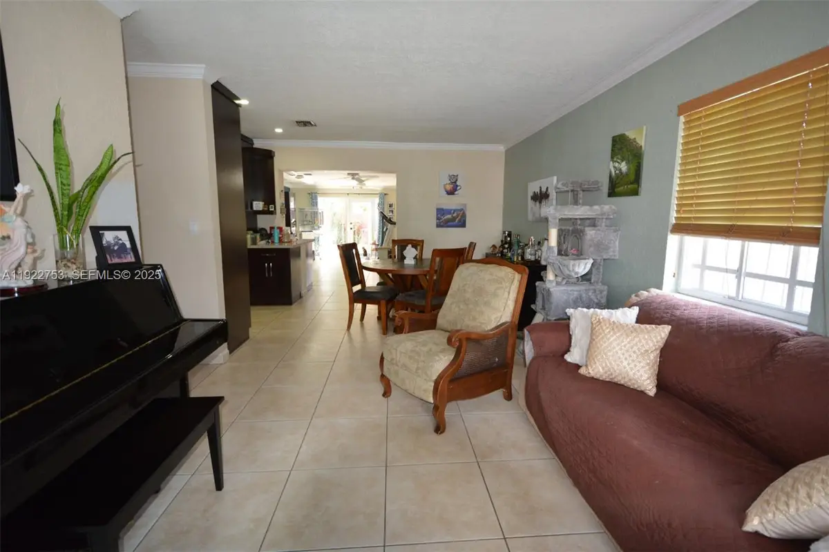 890 E 38th St, Hialeah, FL 33013 - Image #1