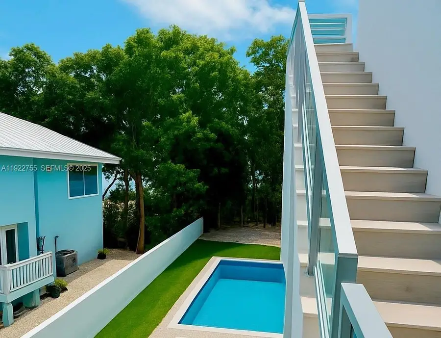 365 Buttonwood Shores Dr, Key Largo, FL 33037 - Image #3