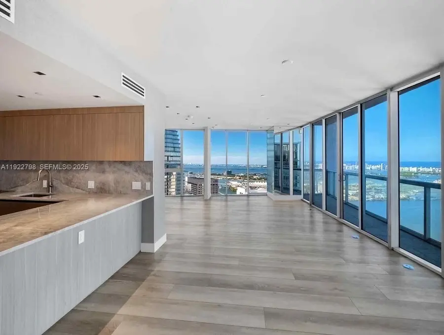 465 Brickell Ave #5701, Miami, FL 33131 - Image #3