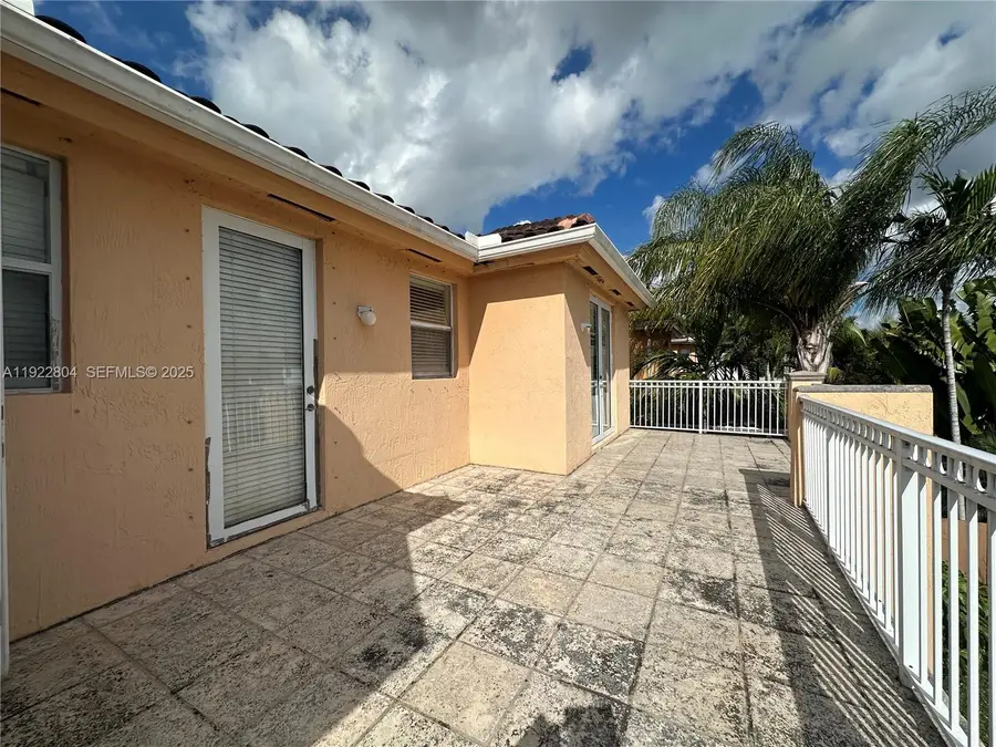 6541 SW 162nd Ct, Miami, FL 33193 - Image #3