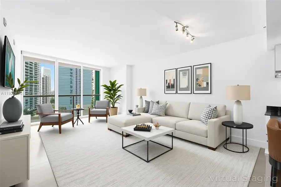 485 Brickell Ave #1907, Miami, FL 33131 - Image #2