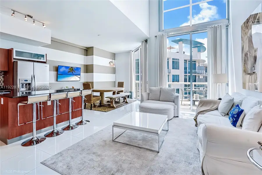 3131 NE 188th St #PH1-1210, Aventura, FL 33180 - Image #2