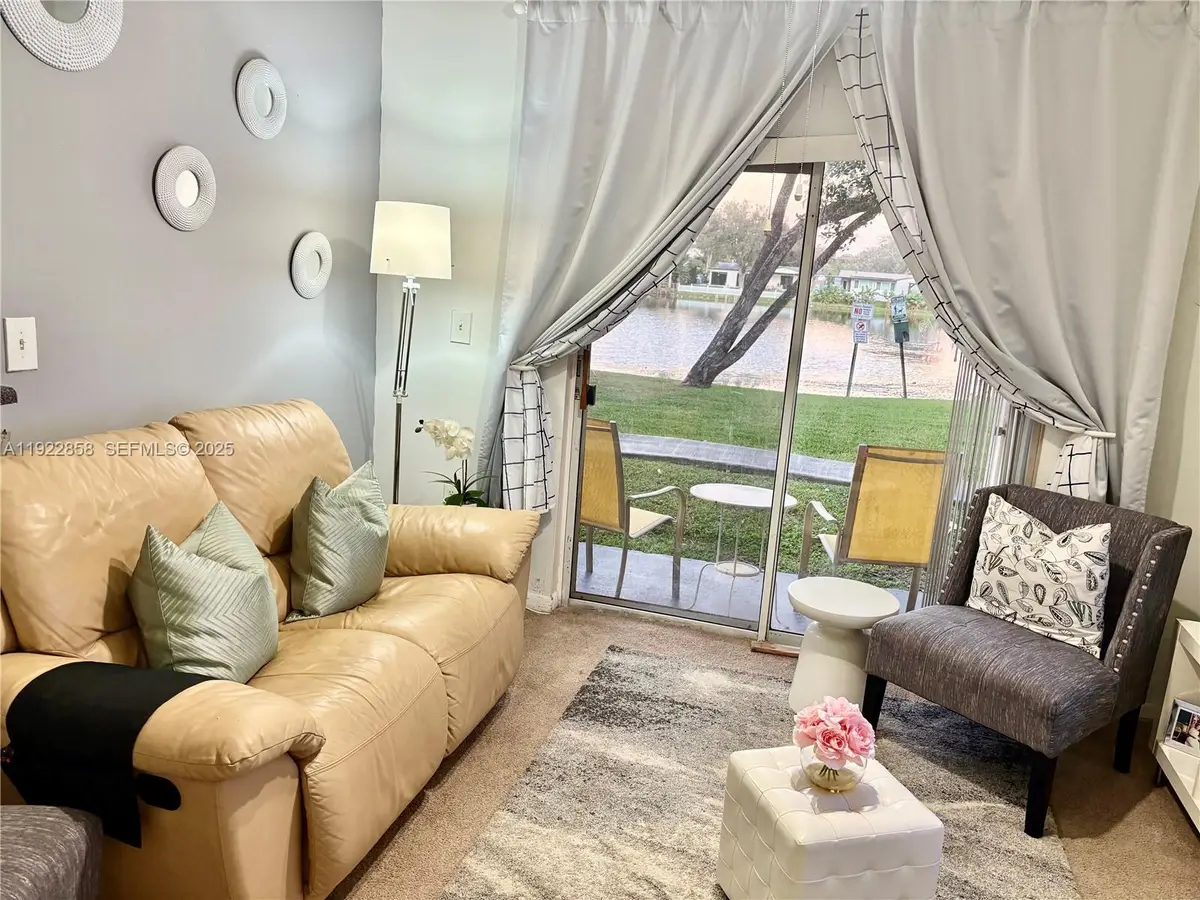 1791 NW 96th Ter #4N, Pembroke Pines, FL 33024 - Image #1