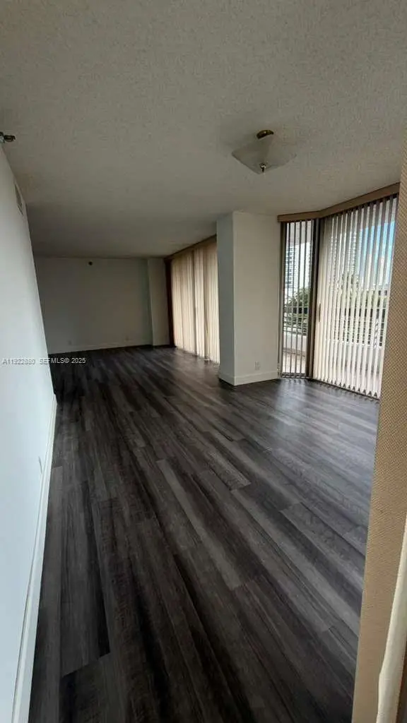 3400 NE 192nd St #504, Aventura, FL 33180 - Image #3