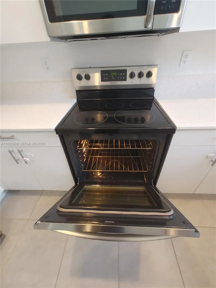 1766 SE 26th Rd, Homestead, FL 33035 - Image #3