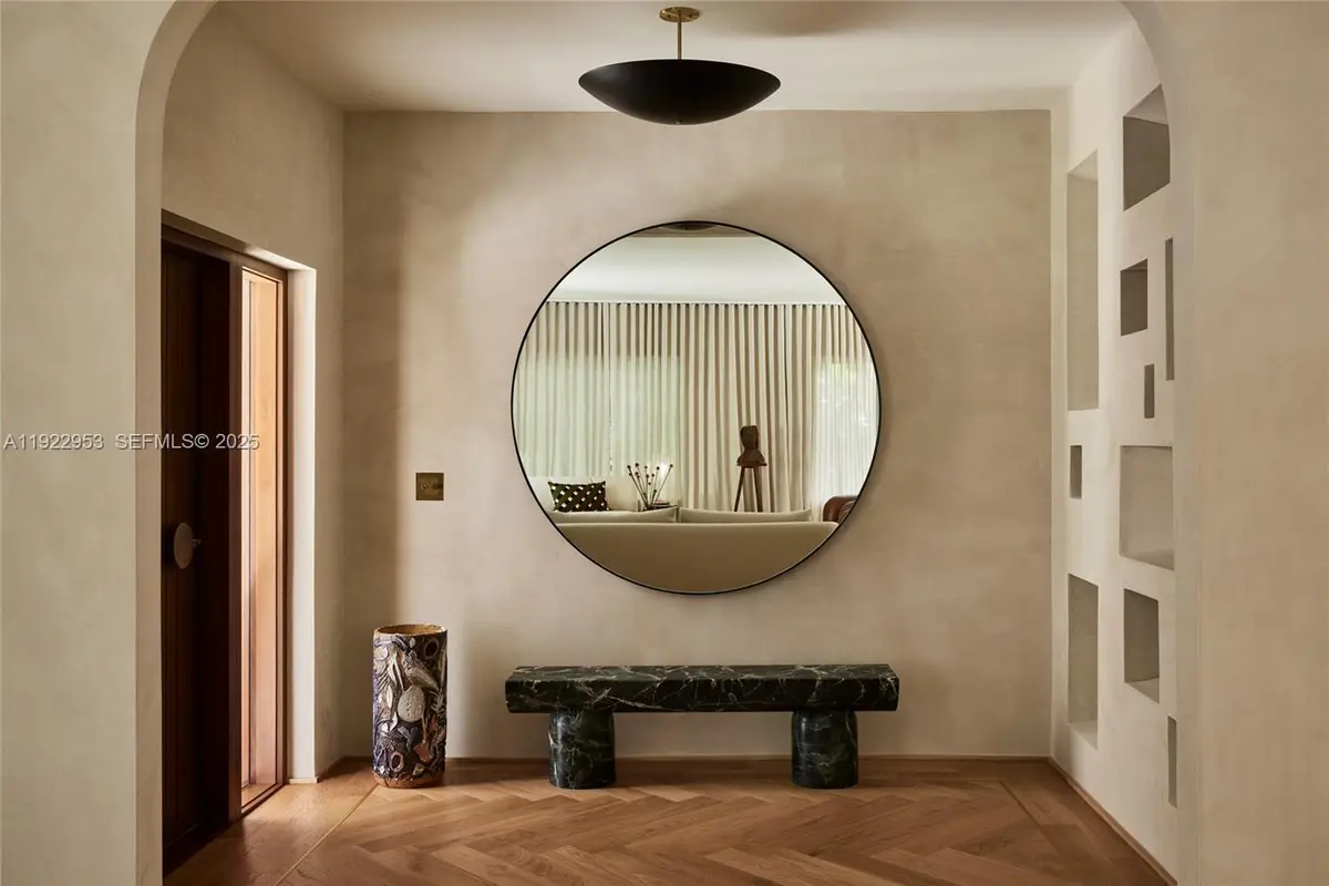 1315 Lenox Ave, Miami Beach, FL 33139 - Image #1