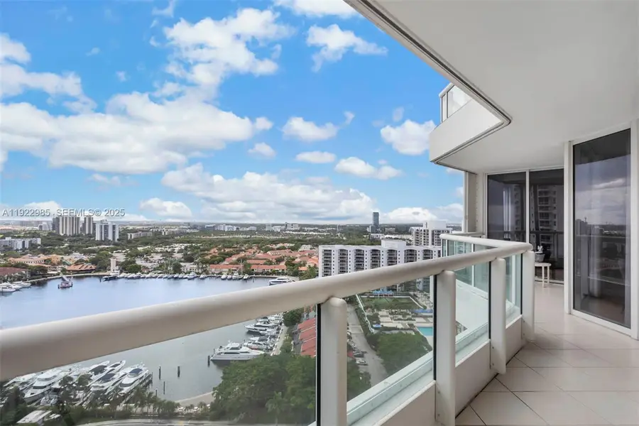 21205 Yacht Club Dr #2403, Aventura, FL 33180 - Image #2