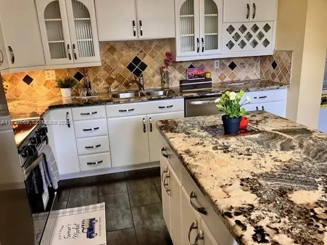 3910 Inverrary Blvd #304-B, Lauderhill, FL 33319 - Image #2