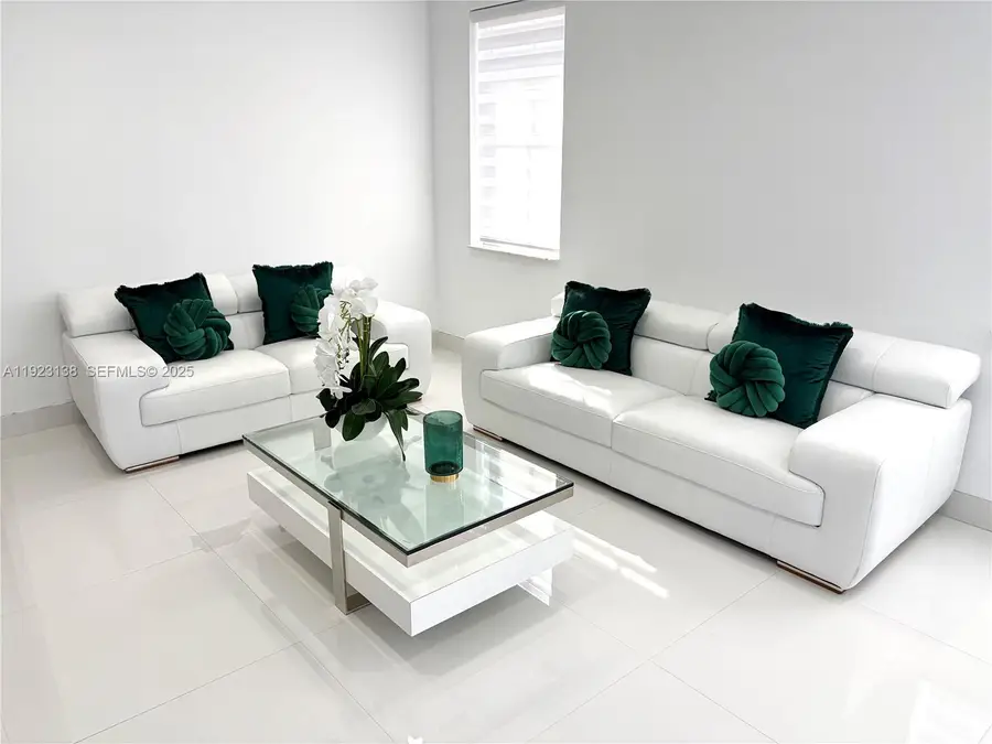 7952 NW 198th St, Hialeah, FL 33015 - Image #3