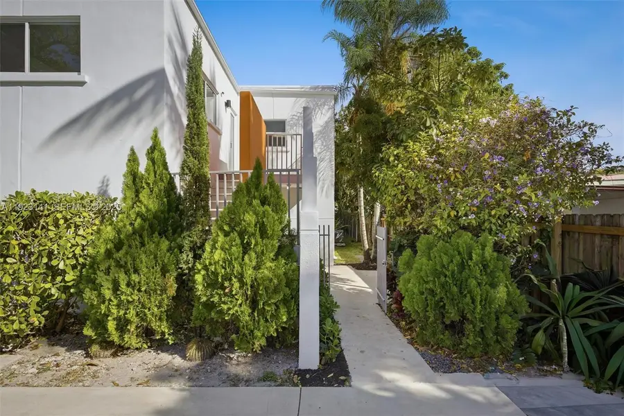 1045 SW 25th Ave, Miami, FL 33135 - Image #3