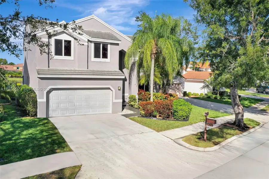 322 Lake Crest Ct, Weston, FL 33326 - Image #2