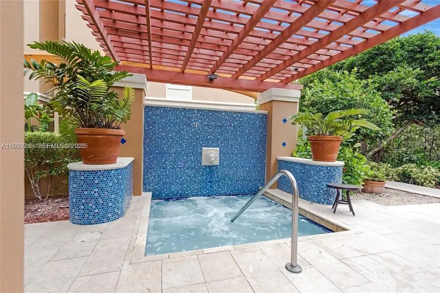 19555 E Country Club Dr #8502, Aventura, FL 33180 - Image #3