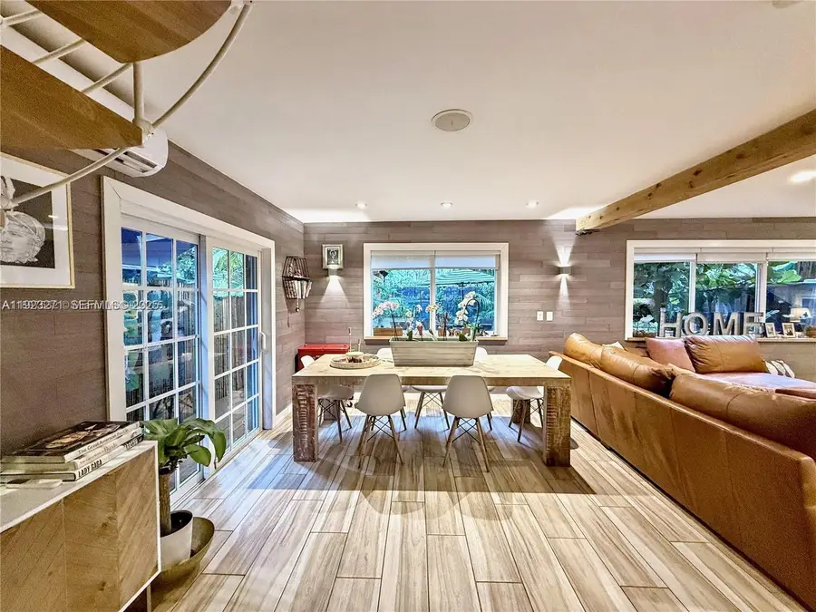 1115 Meridian Ave #Townhouse, Miami Beach, FL 33139 - Image #2