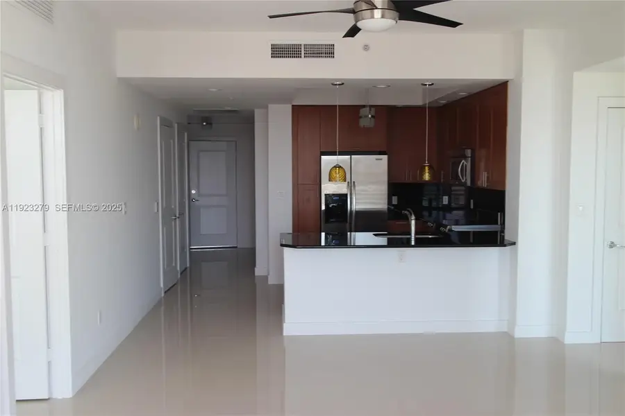 315 NE 3rd Ave #2005, Fort Lauderdale, FL 33301 - Image #2