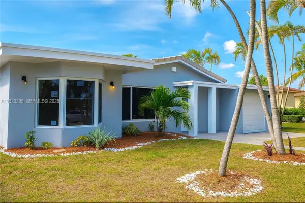 1881 NW 5th Ter, Pompano Beach, FL 33060