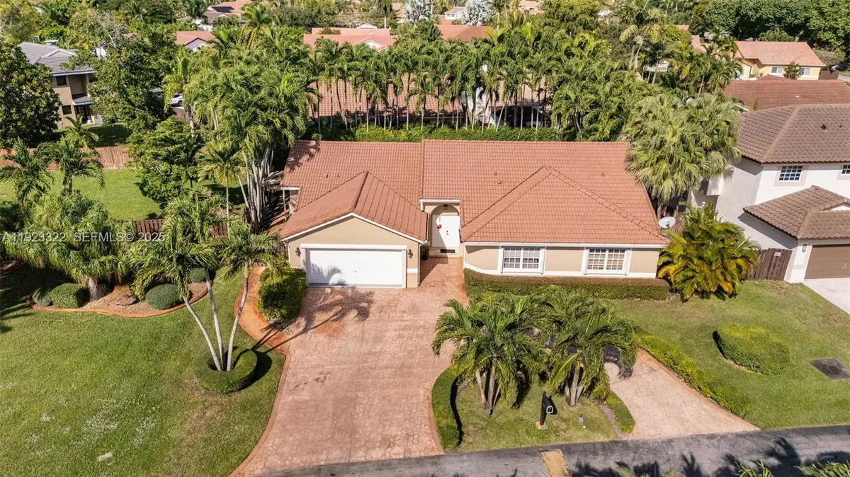 15621 SW 45th Ter, Miami, FL 33185 - Image #1