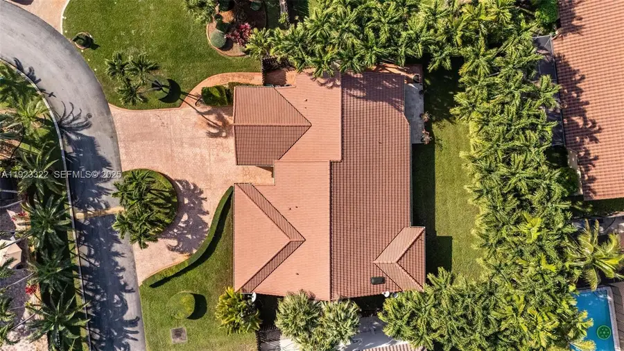 15621 SW 45th Ter, Miami, FL 33185 - Image #2