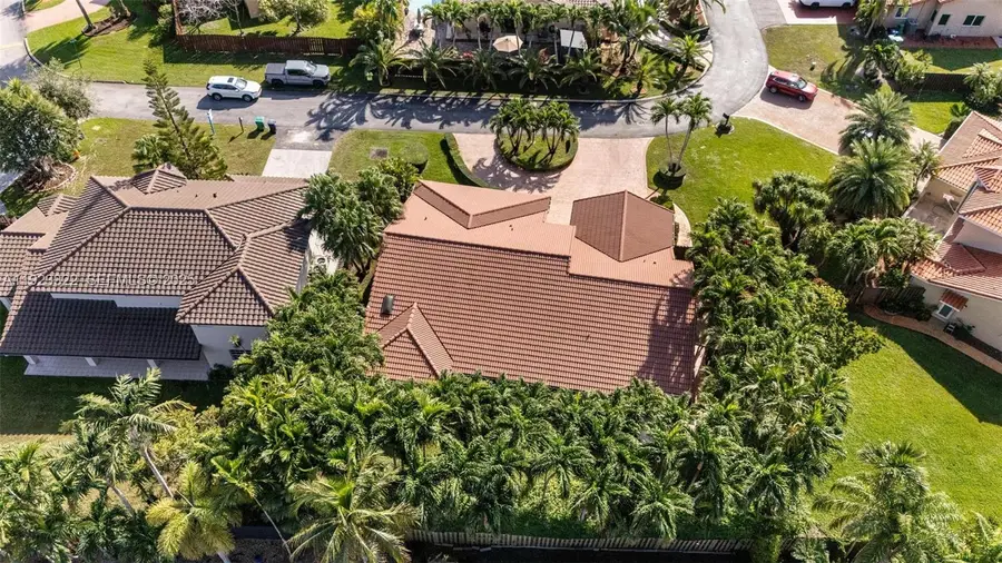 15621 SW 45th Ter, Miami, FL 33185 - Image #3