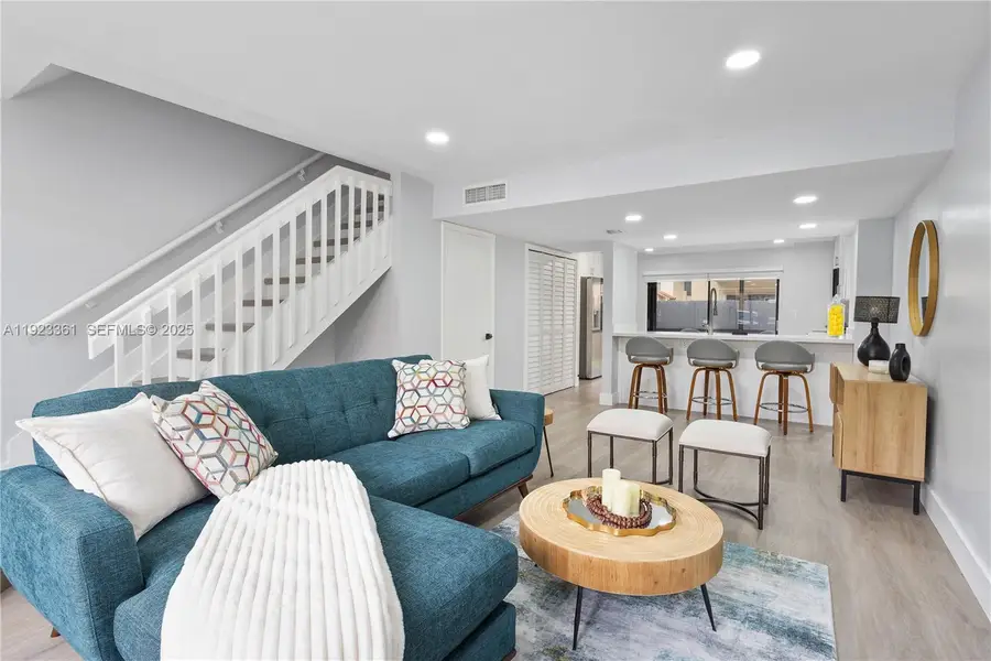 10053 SW 77th Ct, Miami, FL 33156 - Image #3