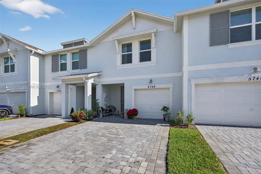 5746 SE Edgewater Cir, Stuart, FL 34997 - Image #2
