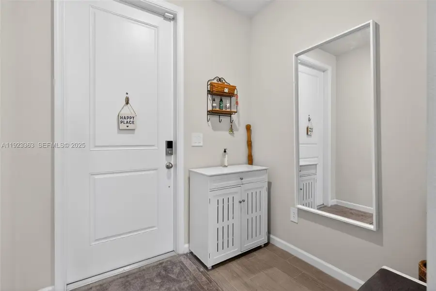 5746 SE Edgewater Cir, Stuart, FL 34997 - Image #3