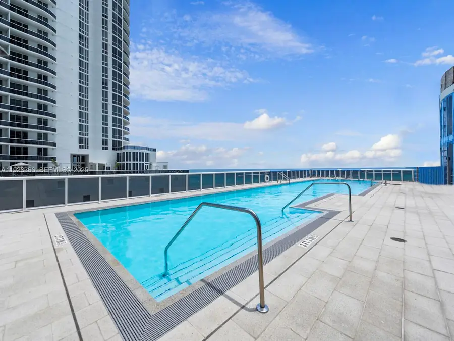 15901 Collins Ave #403, Sunny Isles Beach, FL 33160 - Image #2