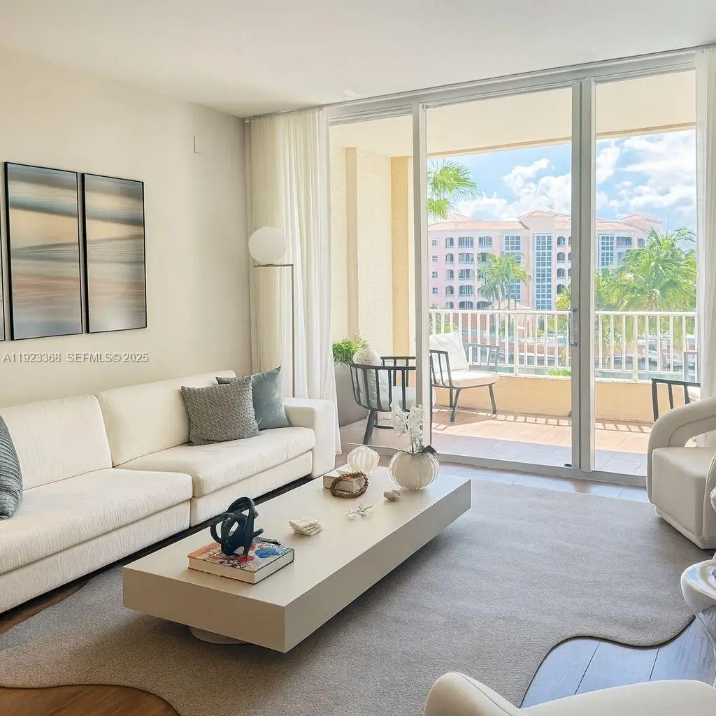 711 Crandon Blvd #401, Key Biscayne, FL 33149 - Image #1