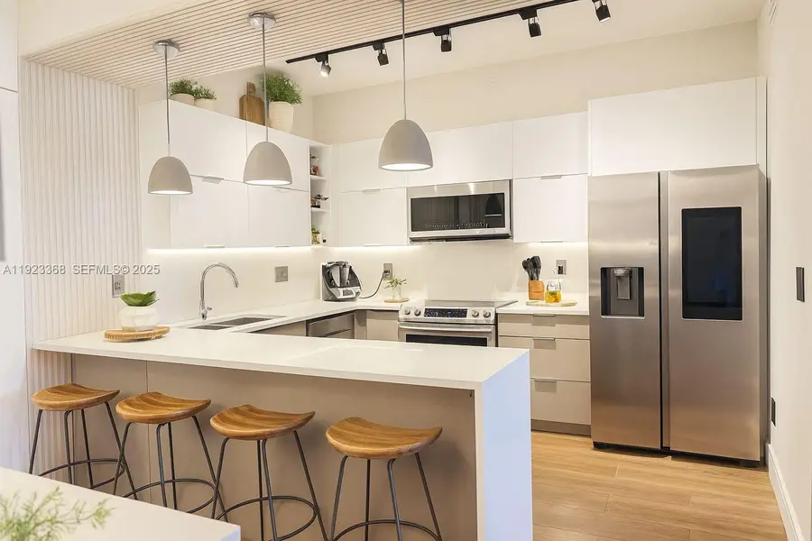 711 Crandon Blvd #401, Key Biscayne, FL 33149 - Image #3