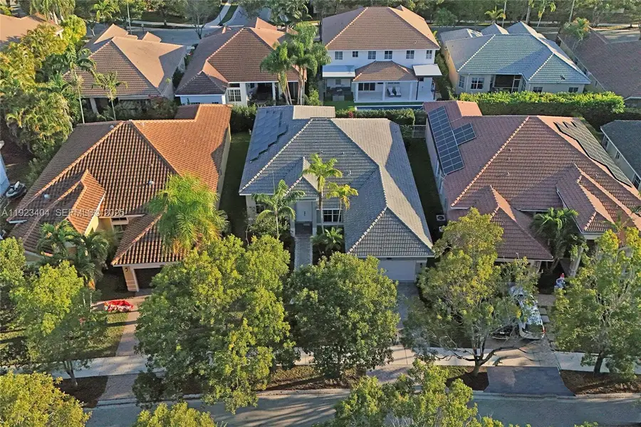 1629 Blue Jay Cir, Weston, FL 33327 - Image #3