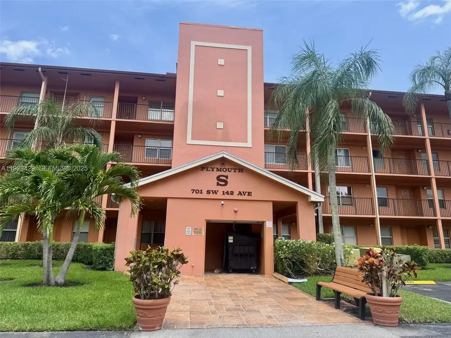 701 SW 142nd Ave #414S, Pembroke Pines, FL 33027 - Image #2