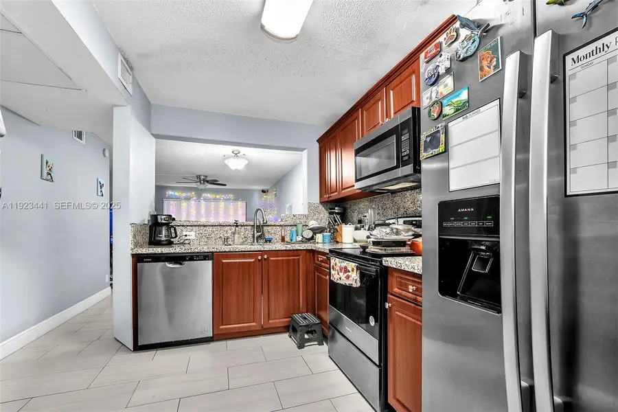 9000 NW 28th Dr #1-207, Coral Springs, FL 33065 - Image #2