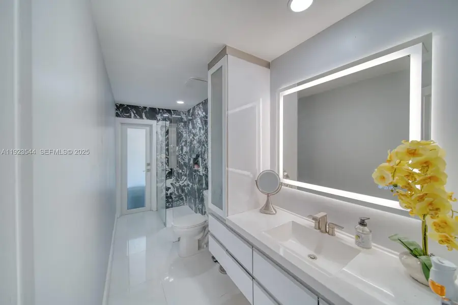 21914 SW 97th Pl, Cutler Bay, FL 33190 - Image #3