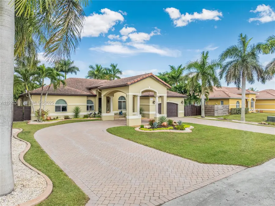 13163 SW 191st Ter, Miami, FL 33177 - Image #3