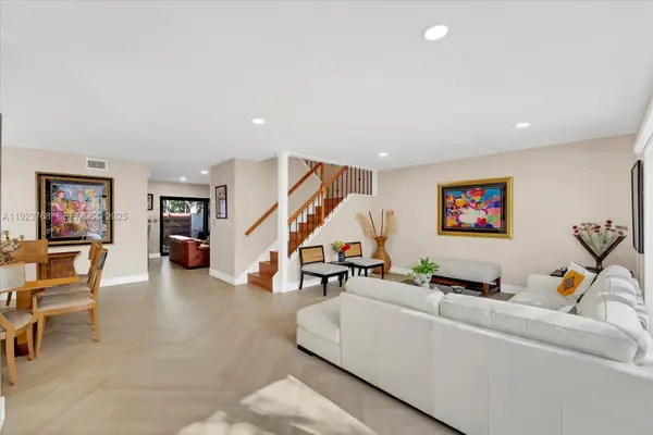 3013 Willow Ln #260, Hollywood, FL 33021