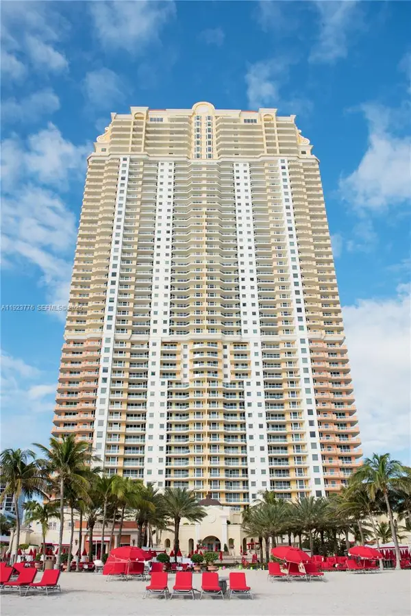 17875 Collins Ave #905, Sunny Isles Beach, FL 33160