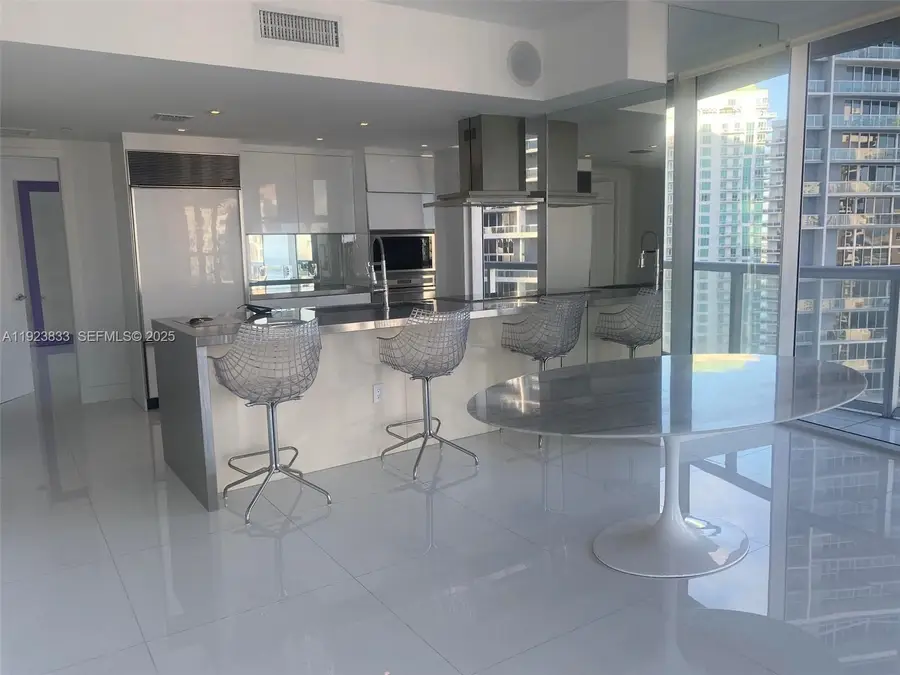 495 Brickell Ave #2902, Miami, FL 33131 - Image #2