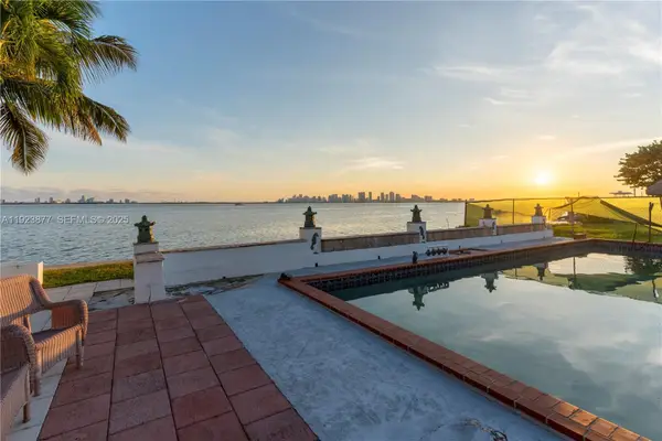 1680 S Treasure Dr, North Bay Village, FL 33141