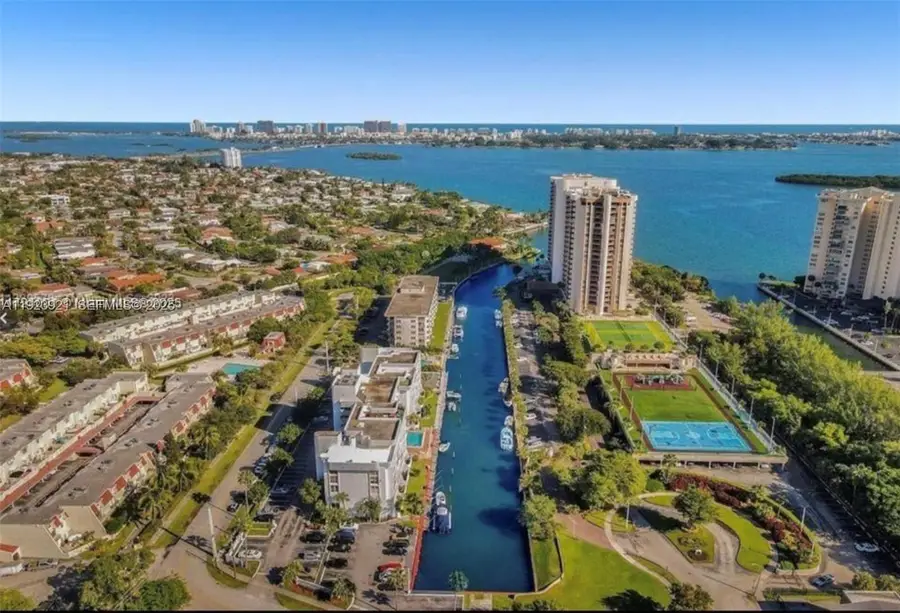 1650 NE 115th St #405, Miami, FL 33181 - Image #2