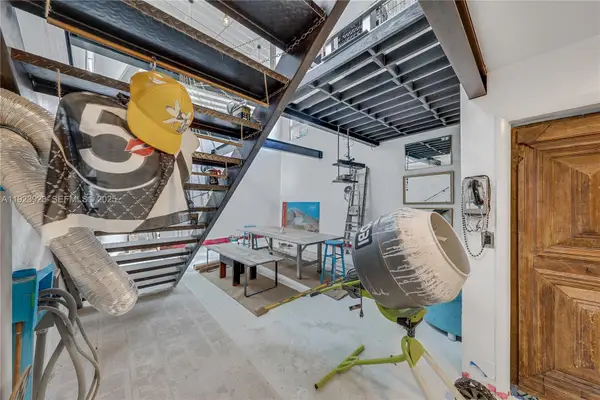 305 Jefferson Ave #5, Miami Beach, FL 33139