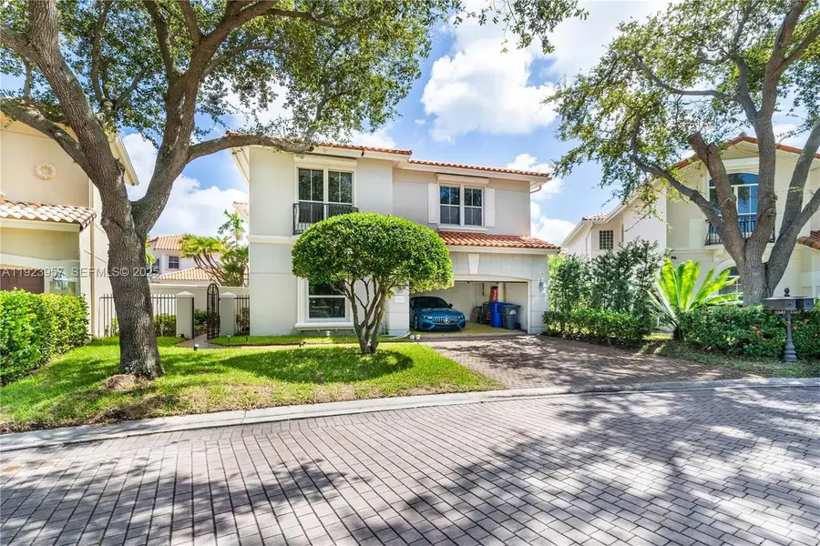 1547 Mariner Way, Hollywood, FL 33019 - Image #3