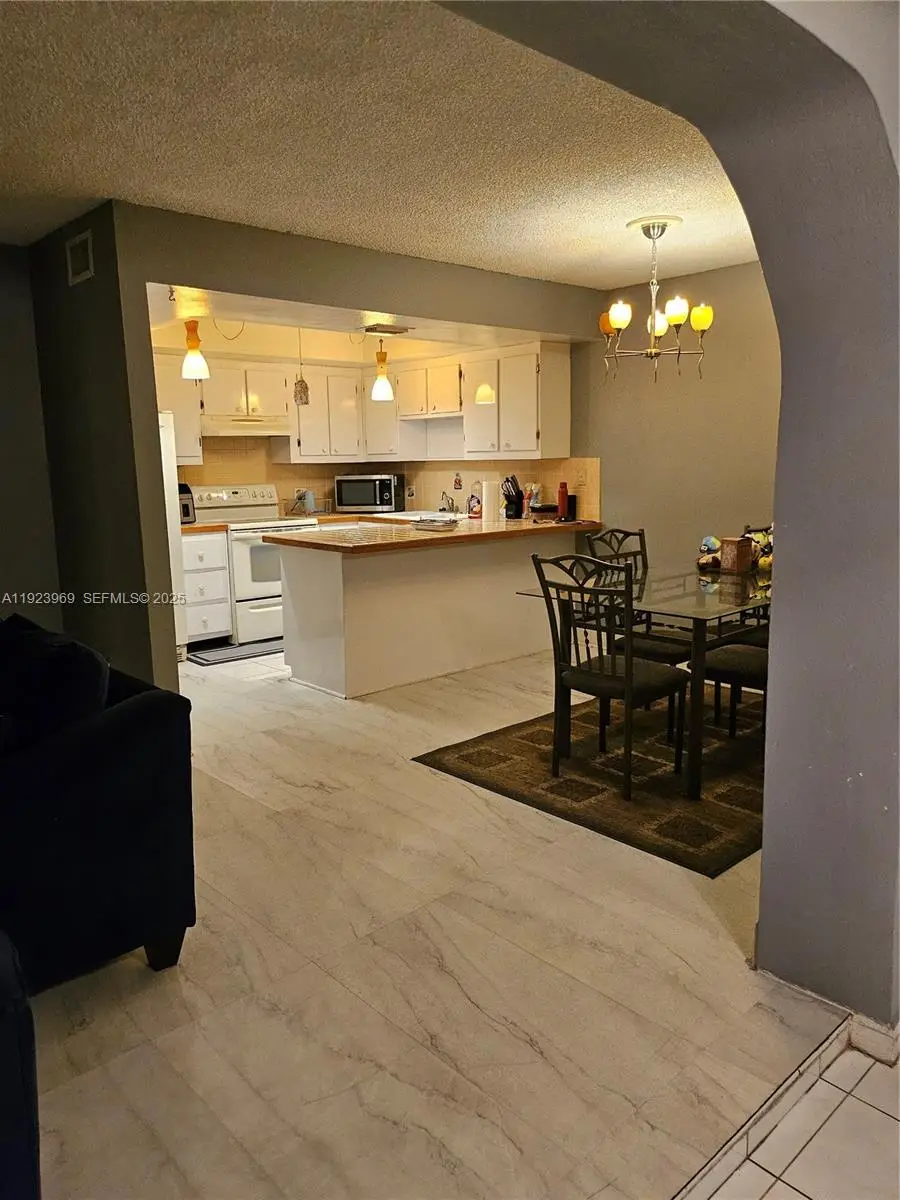 43 Spinning Wheel Ln #43, Tamarac, FL 33319 - Image #3