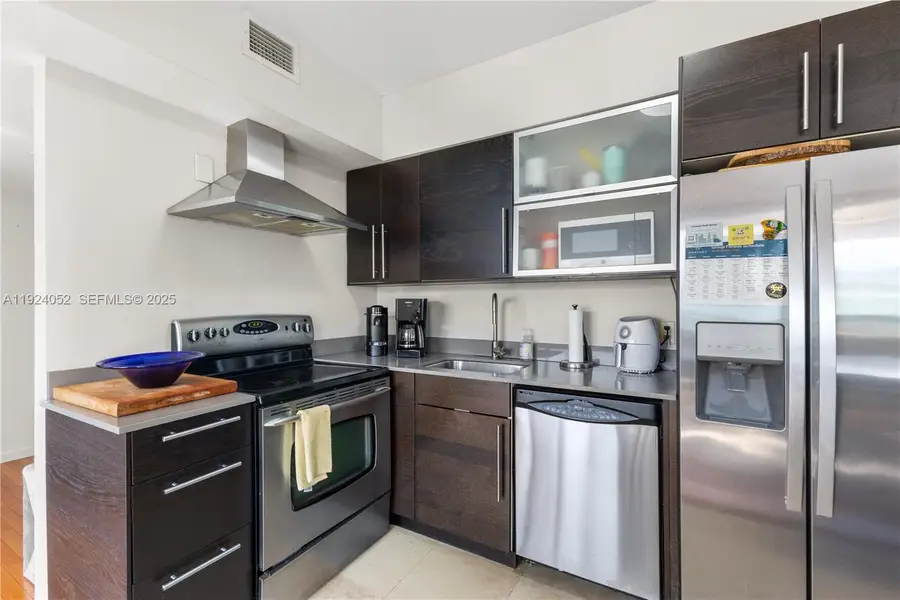 1330 West Ave #1712, Miami Beach, FL 33139 - Image #3