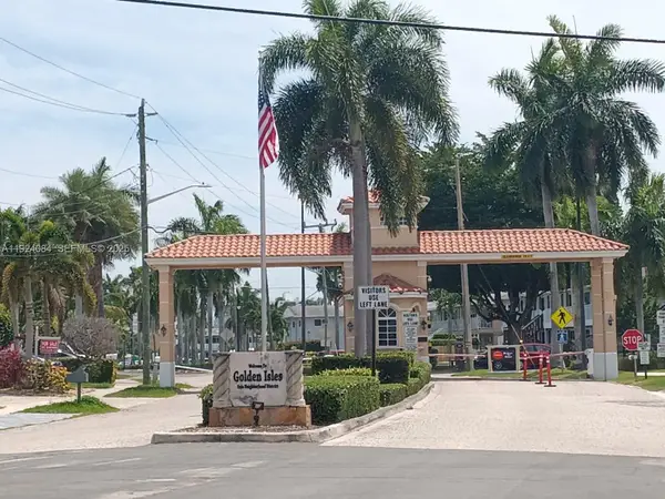 600 Layne Blvd #118, Hallandale Beach, FL 33009