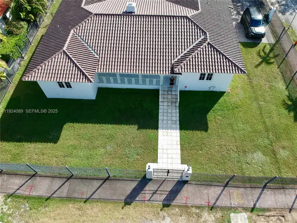 1558 Sevilla Ave, Coral Gables, FL 33134