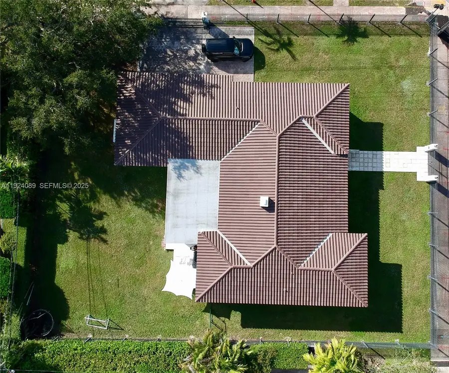 1558 Sevilla Ave, Coral Gables, FL 33134 - Image #2
