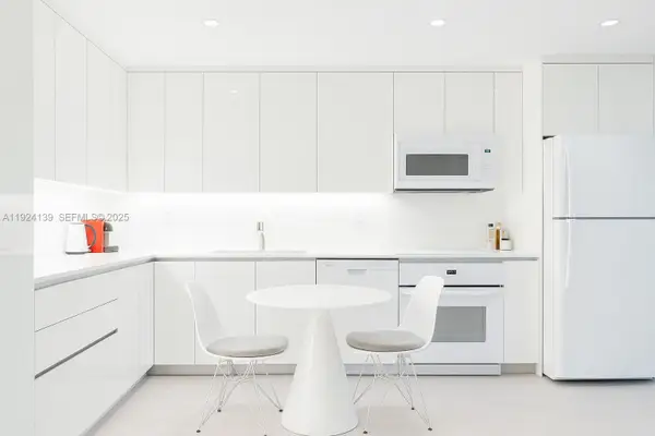 2301 Collins Ave #636, Miami Beach, FL 33139