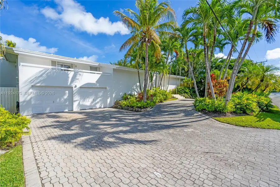 591 N Mashta Dr, Key Biscayne, FL 33149 - Image #2